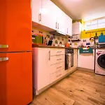 Luxurious Quirky Flat In Greenwich O2 Arena With Free Parking
