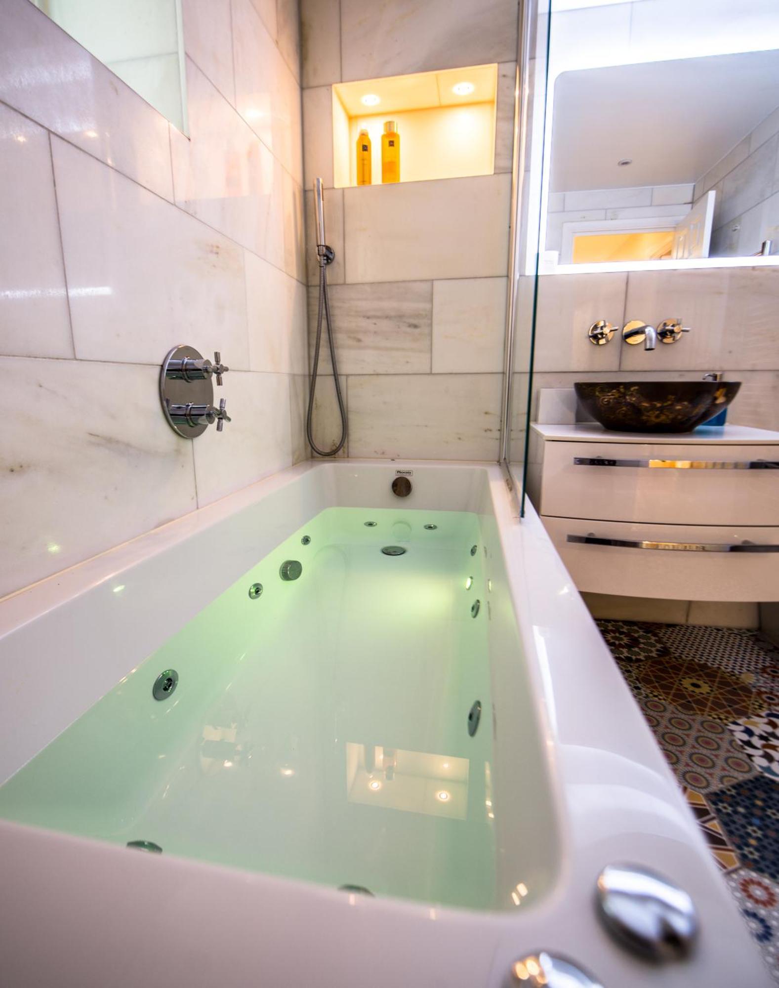Apartamento Luxurious Quirky Flat In Greenwich O2 Arena With Free Parking